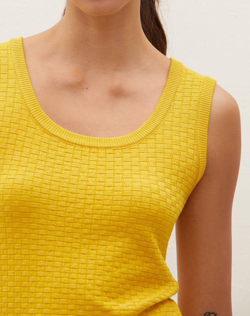 Regata Tricot Decote U Texturizada - Amarelo